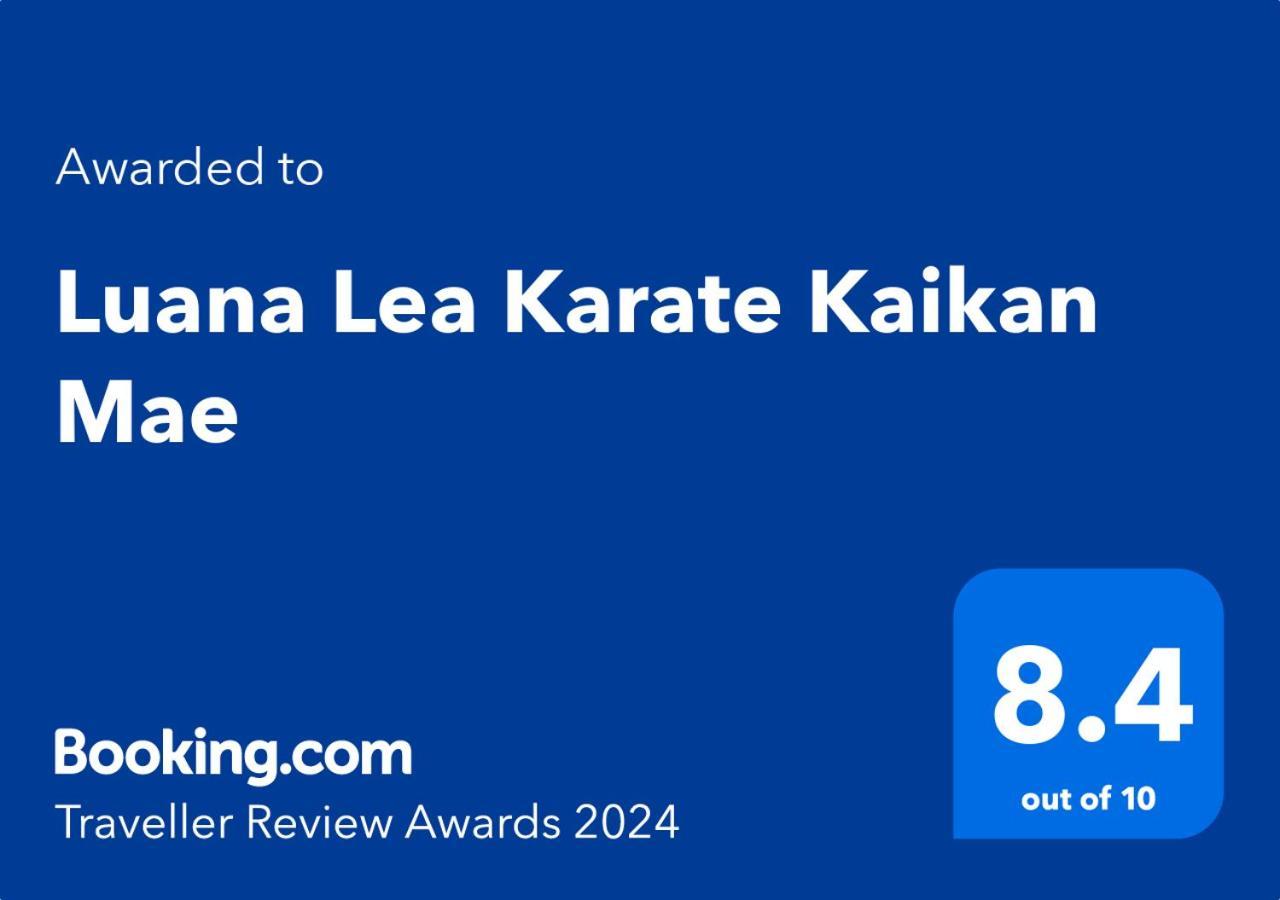Luana Lea Karate Kaikan Mae Tomigusuku Bagian luar foto